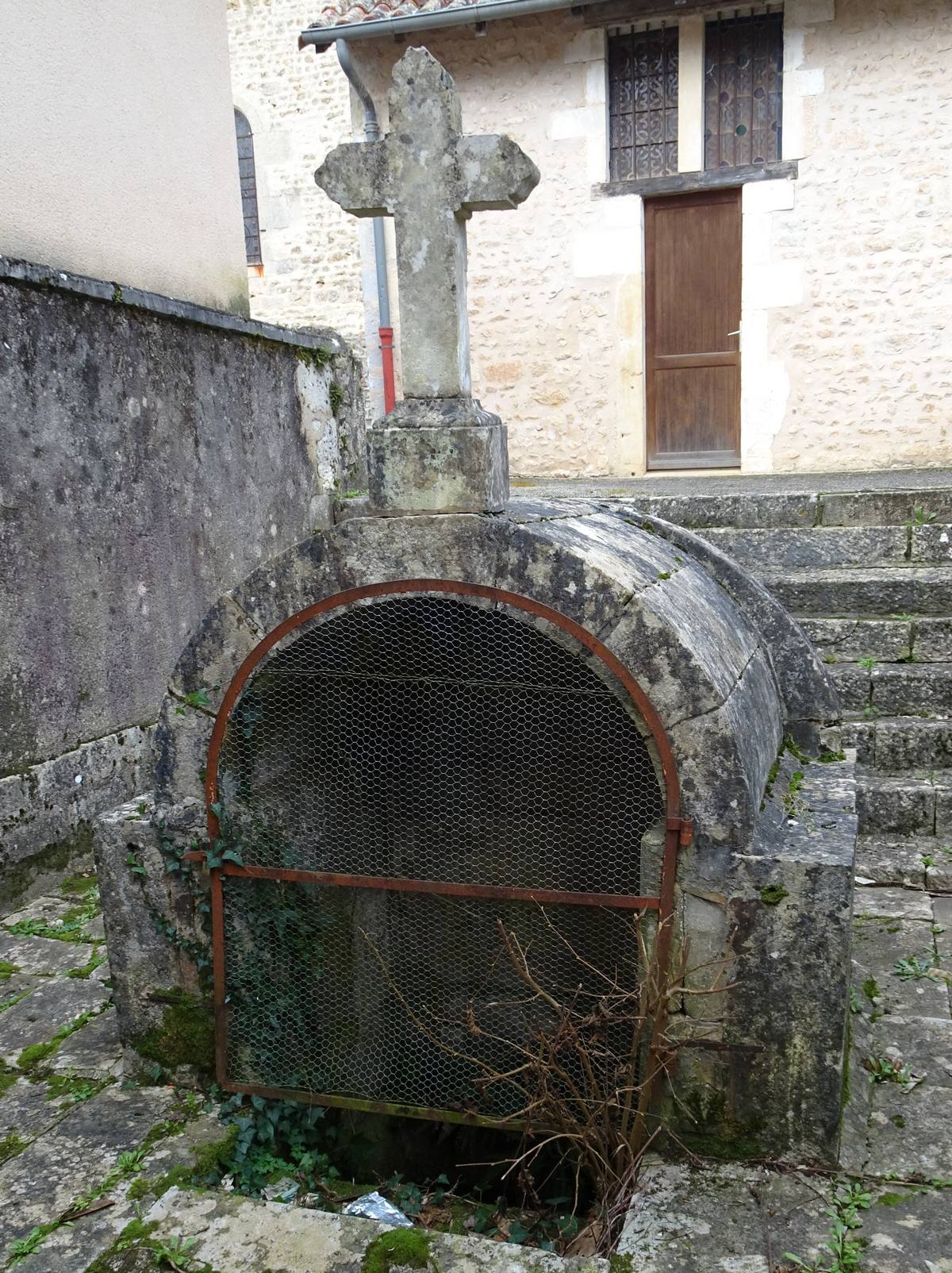fontaine saint macou